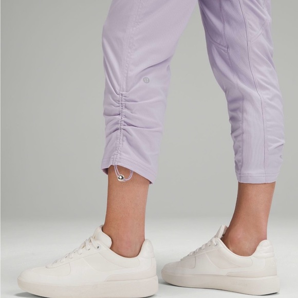 Lululemon Dance Studio mid rise cropped pants, size 6. - Picture 7 of 14